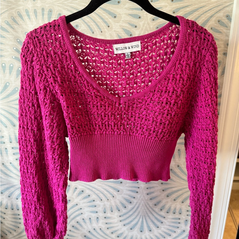 Wind And Willow Crop Sweater Woman's Juniors Size Small Pullover Hot Pink Top
